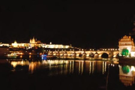 Česko - Praha - Pražský hrad a Karlov most Česko - Praha - Pražský hrad a Karlov most