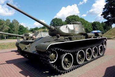 Pevnosť hrdina Brest (Bielorusko) - tank T44
